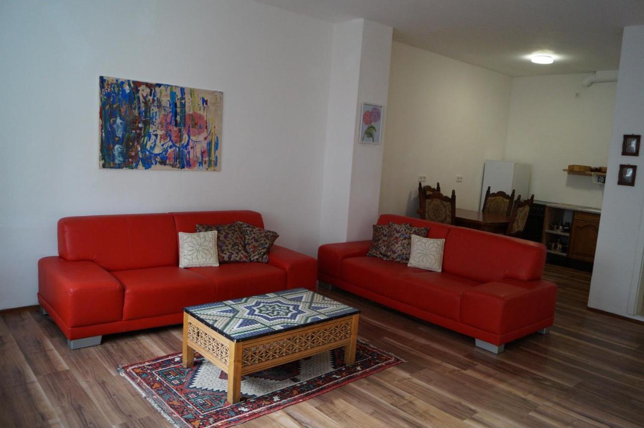 Rosen Und Rosse Appartement Zweibrücken Buitenkant foto