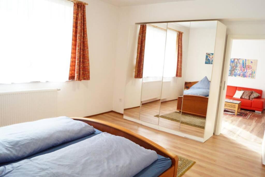 Rosen Und Rosse Appartement Zweibrücken Buitenkant foto